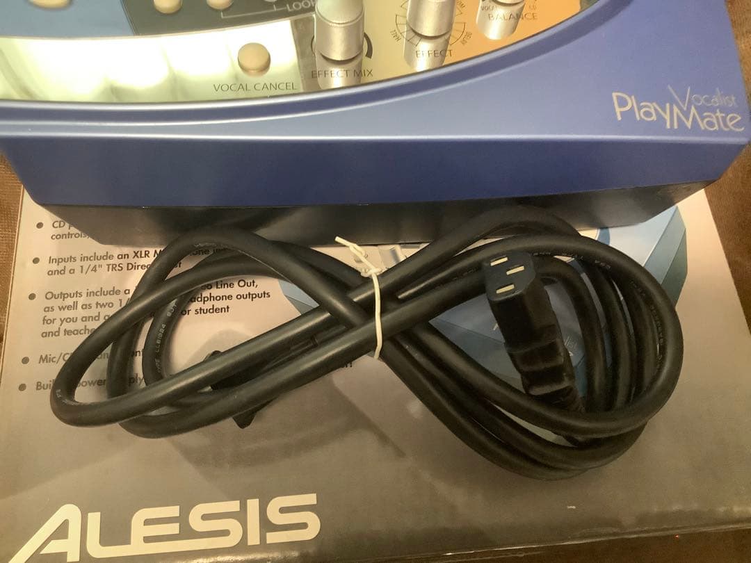 多機能ボーカルトレーナー　ALESIS Vocalist Playmate