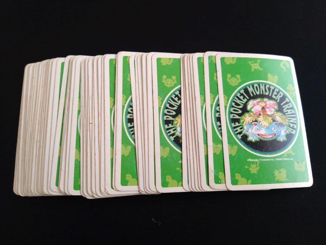 ポケモン トランプカードセット　赤　緑