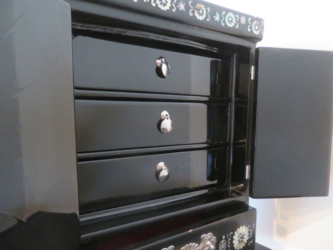 韓国 螺鈿 黒漆 白蝶貝 鶴 花 鳥 小物入 箪笥 ジュエリーボックス 象嵌