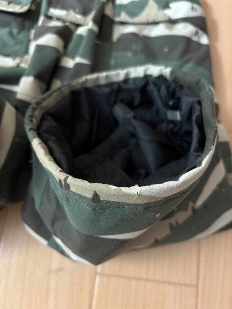 The North Face 子ども用スキーウェア 迷彩