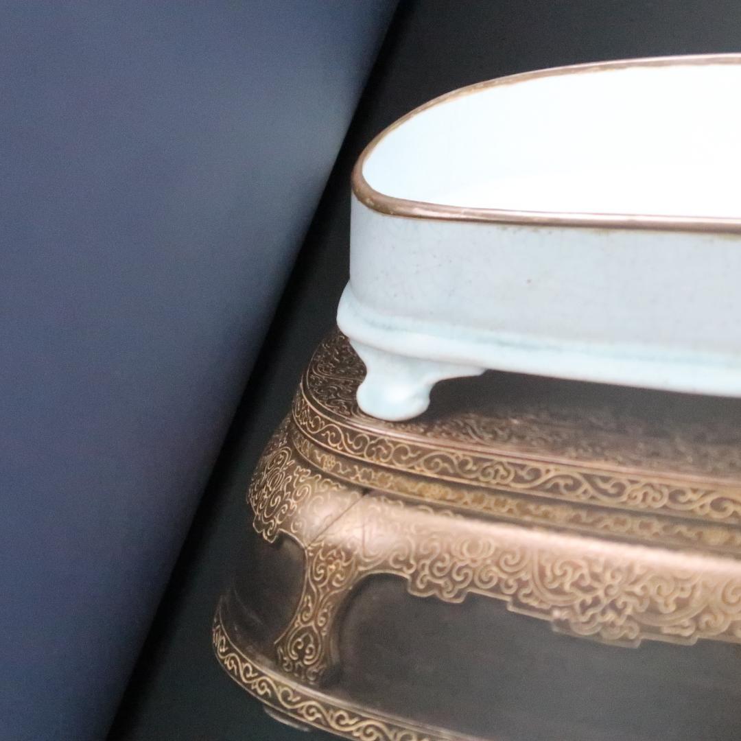 セール！希少図録　特別展「台北 國立故宮博物院―北宋汝窯青磁水仙盆」青磁 水仙盆