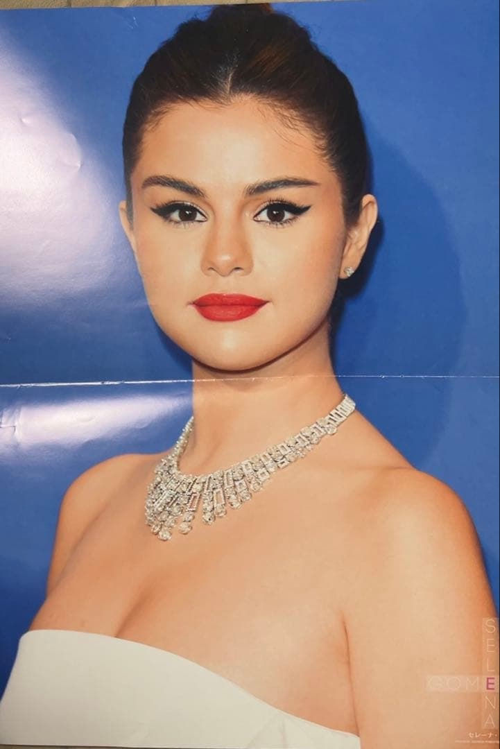 サブリナカーペンターsabrinacarpenter公式グッズ・雑誌INROCK