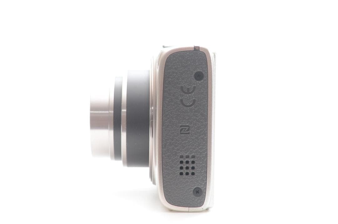 Canon IXY 650 シルバー コンパクトデジタルカメラ 箱付