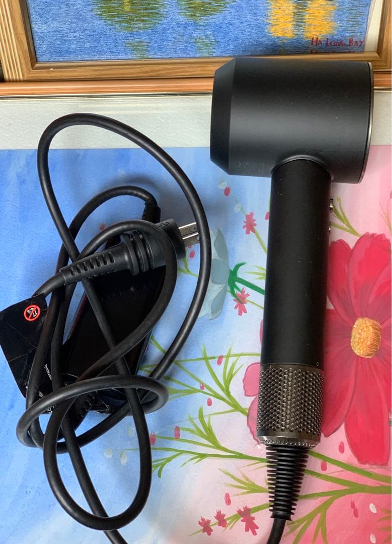 ダイソン HD08 ブラック