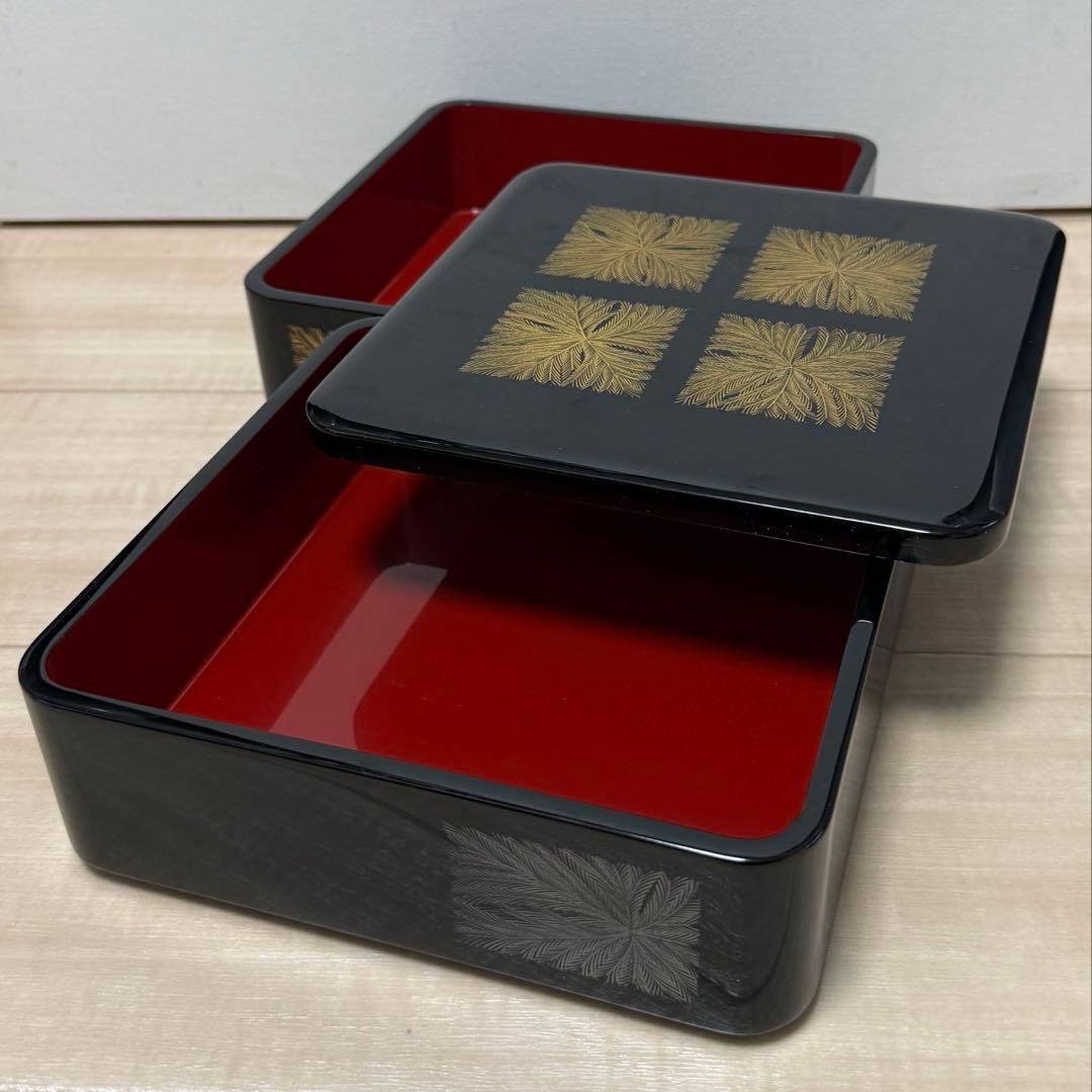 ごっちゃん　輪島塗 黒塗内朱 金銀沈金 羊歯紋様 二段重 重箱