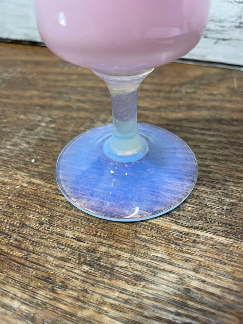 フランスアンティーク オパリンガラスの花瓶 ピンク系 一輪挿し グラス 花器