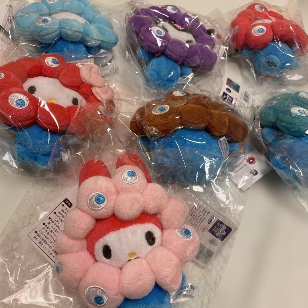 万博　ミャクミャクなりきりぬいぐるみ　サンリオ　7種セット