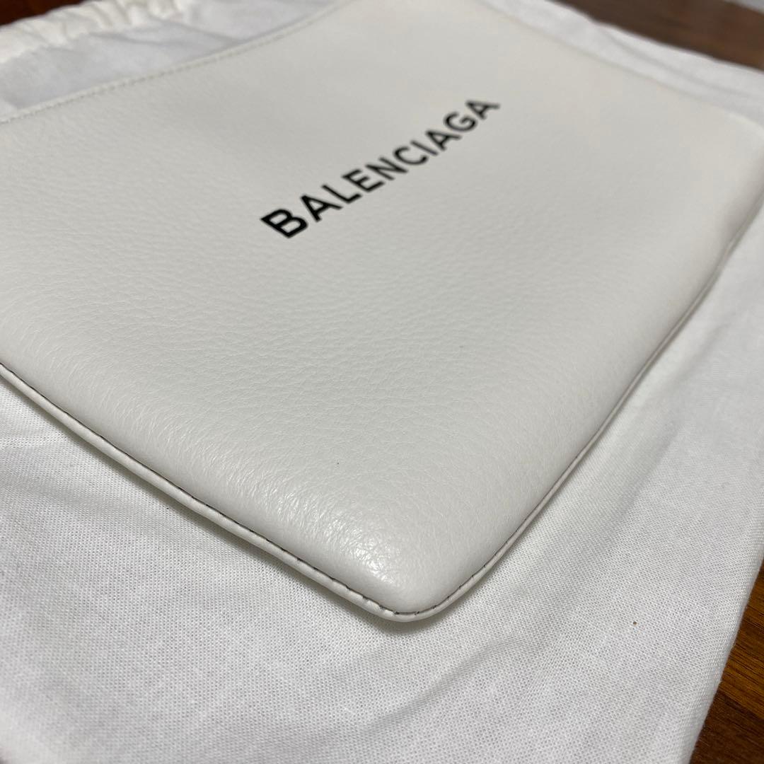 お値下げ！バレンシアガ セカンドバッグ ポーチ 白