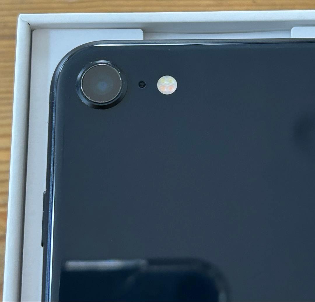iPhoneSE 第3世代 ミッドナイト　Apple 128GB