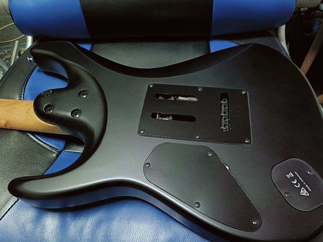 【最終価格】Ibanez AZ Premium AZ226-BKF