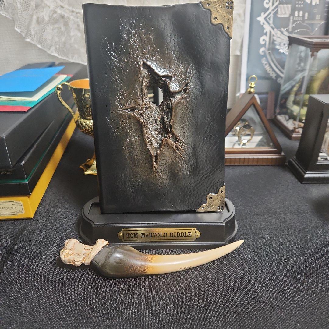 バジリスクの牙とトム・リドルの日記（ノーブルコレクション）　ハリーポッター