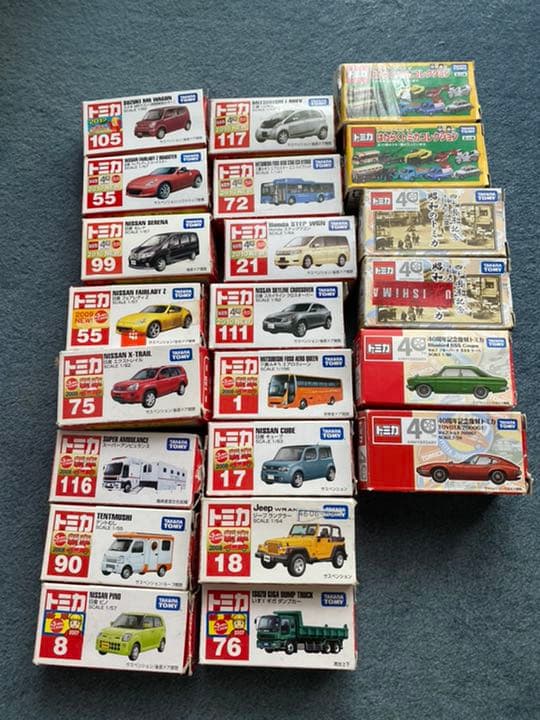 トミカ 2007年～2012年新車シール付きトミカ＋α バラ売り可