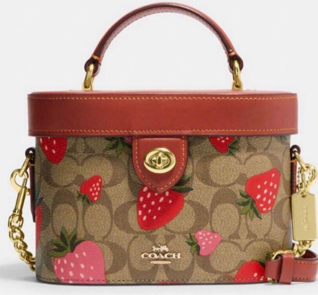 COACH クロスボディ シグネチャーキャンバス ワイルドストロベリープリント