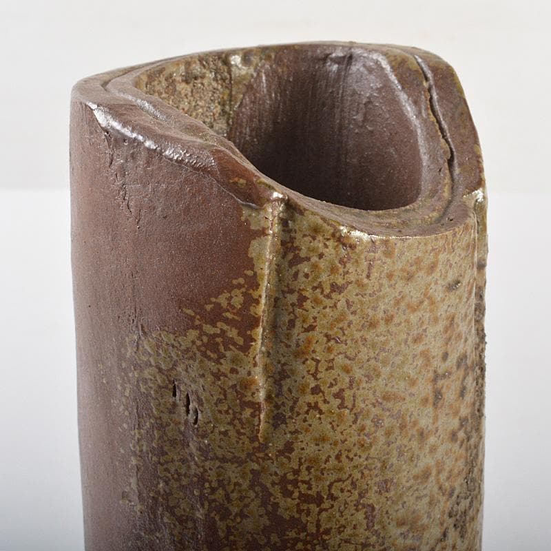 備前焼　人間国宝　金重陶陽作　犬飾り壺　花瓶　追悼30周年展冊子付　MR7258