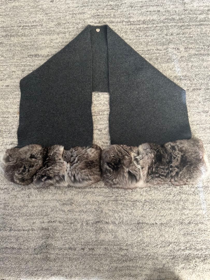 フォクシー　ファー付きカシミアマフラー
