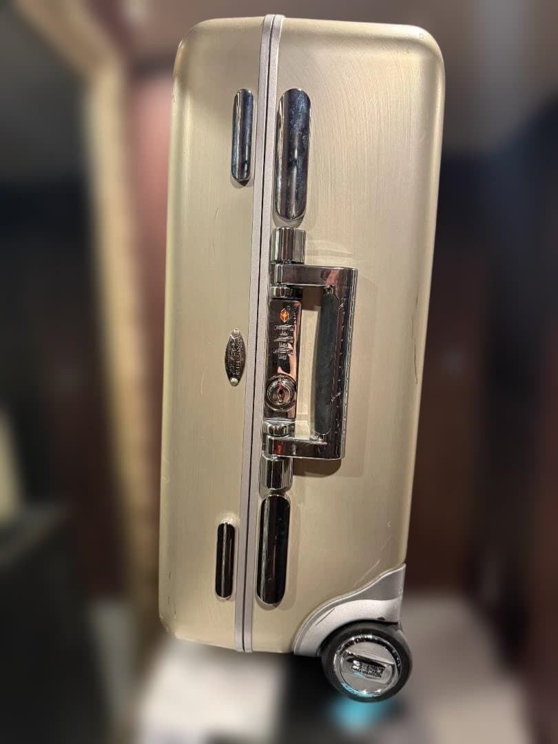 s*n様 ゼロハリバートン　スーツケース