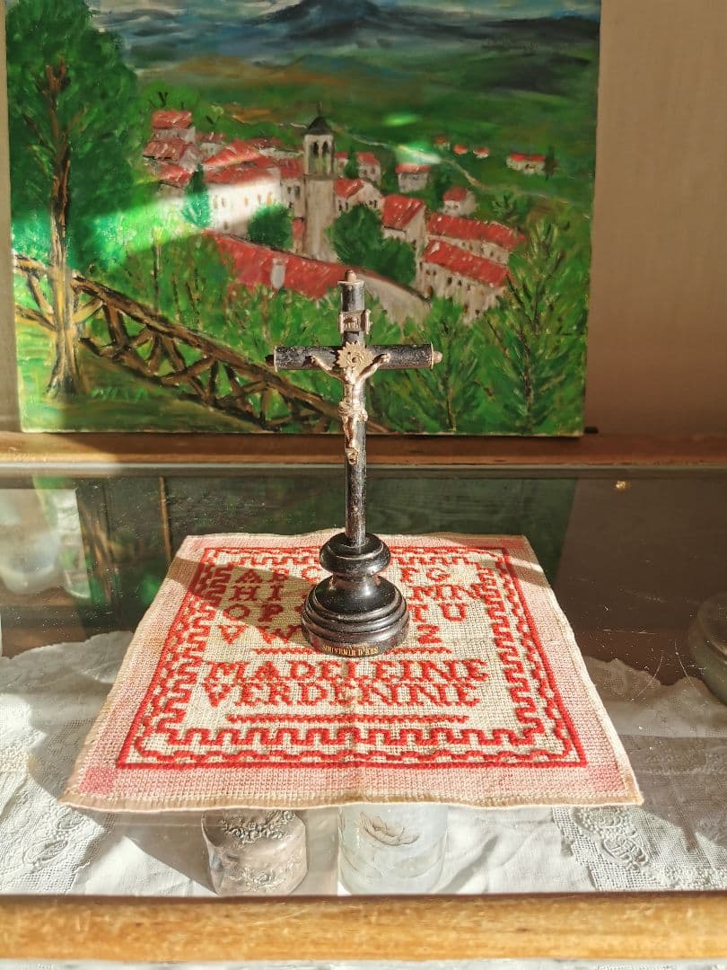 アンティーク フランス アルファベット＆フレーミング刺繍サンプラー ピンク格子