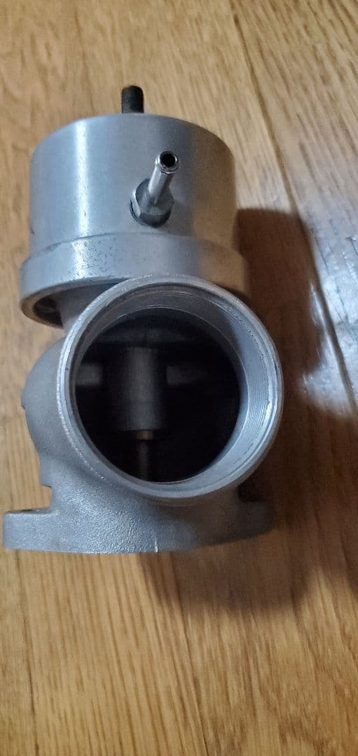 値下げ　トラスト　レーシングブローオフバルブ