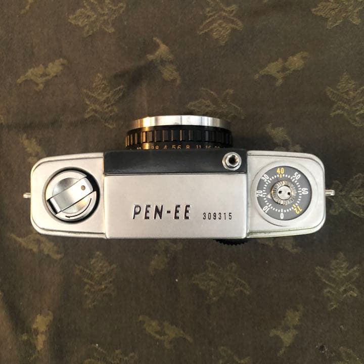 フィルムカメラ OLYMPUS PEN EE S