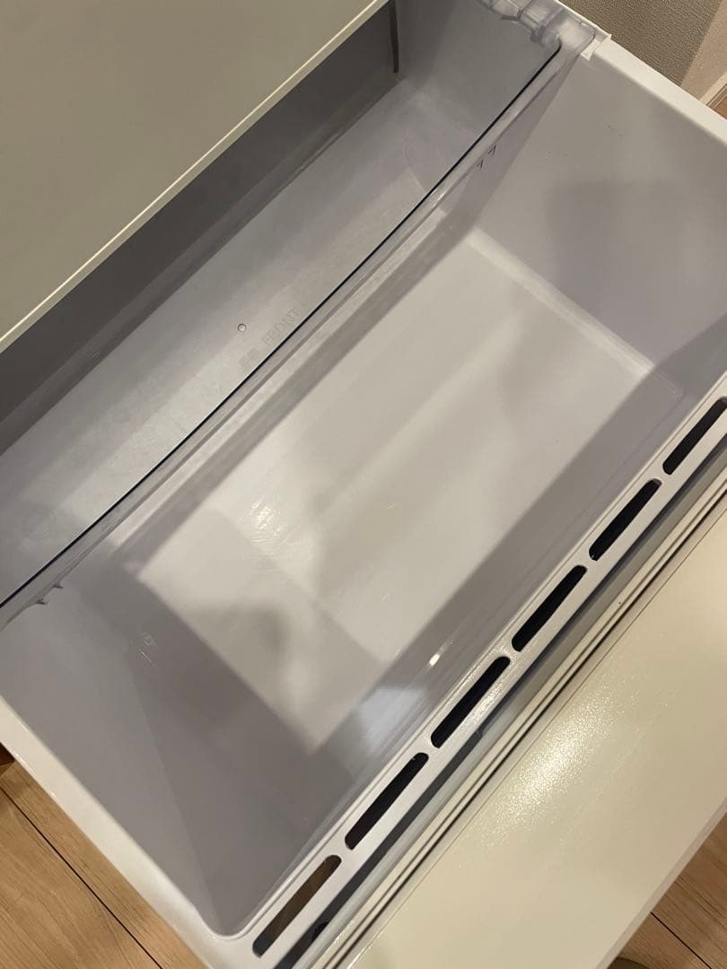 10/28まで　送料込AQUA 272L 冷蔵庫 AQR-27J(W) 3ドア