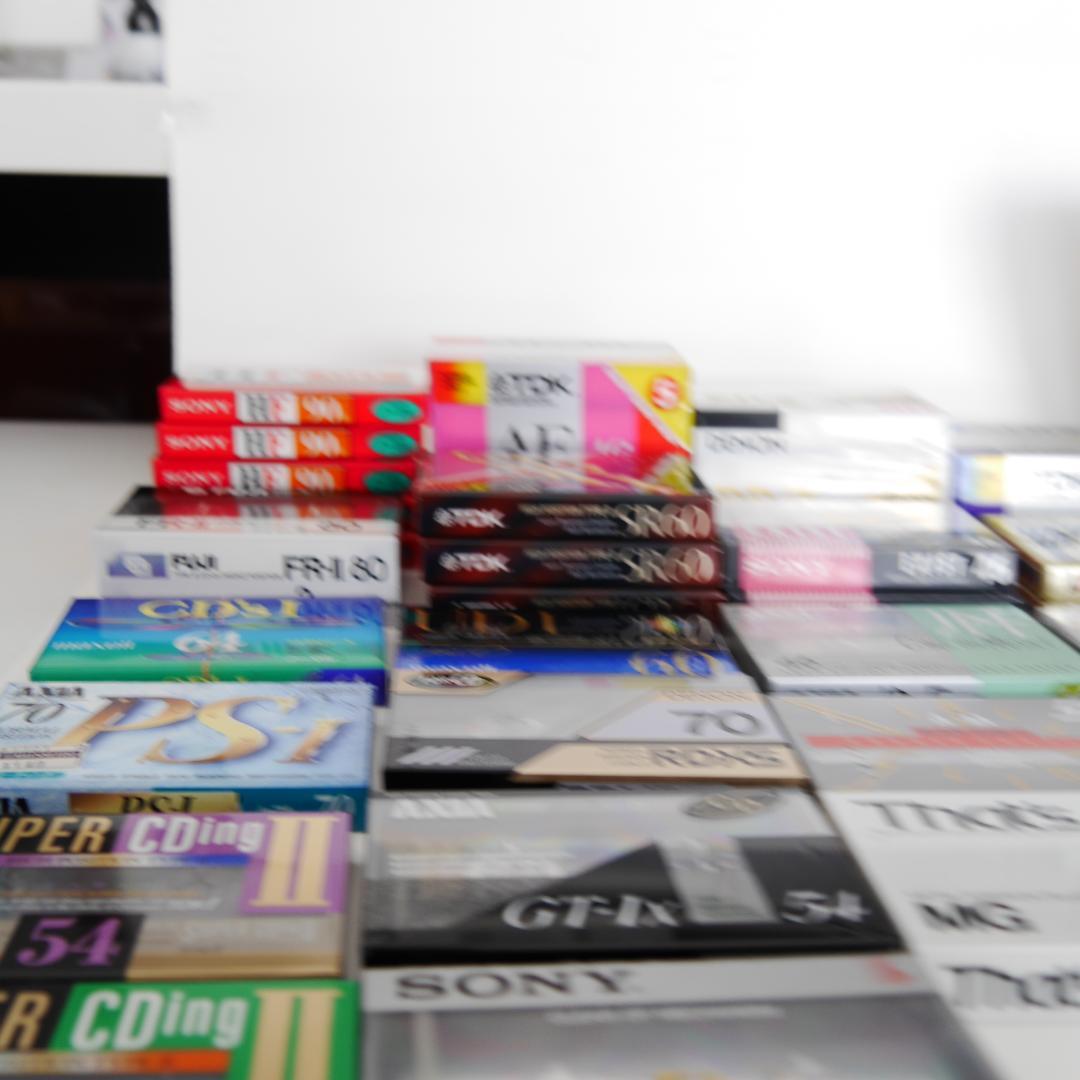 【未使用】カセットテープ56本（ノーマル43、ハイポジ12、メタル1）＊開封済5