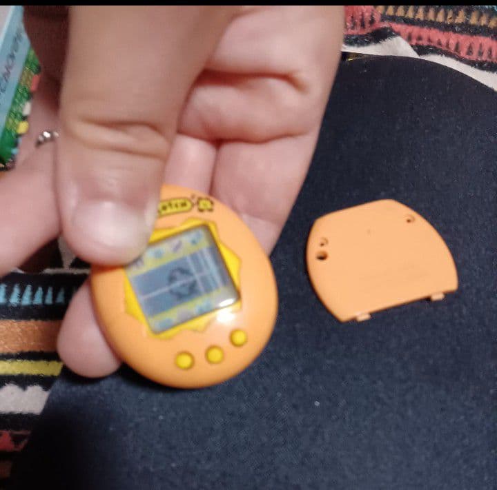 ➑M2 たまごっち1996年産 確認済み+テスト用LR44付