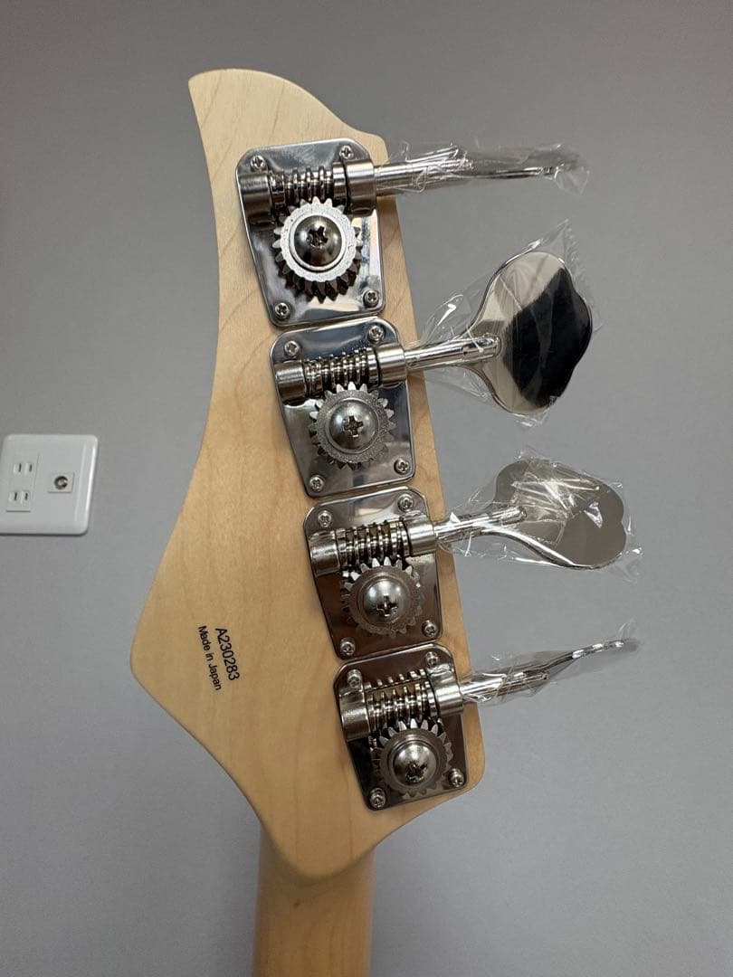 赤　grecoエレキベース　アコギ　未使用