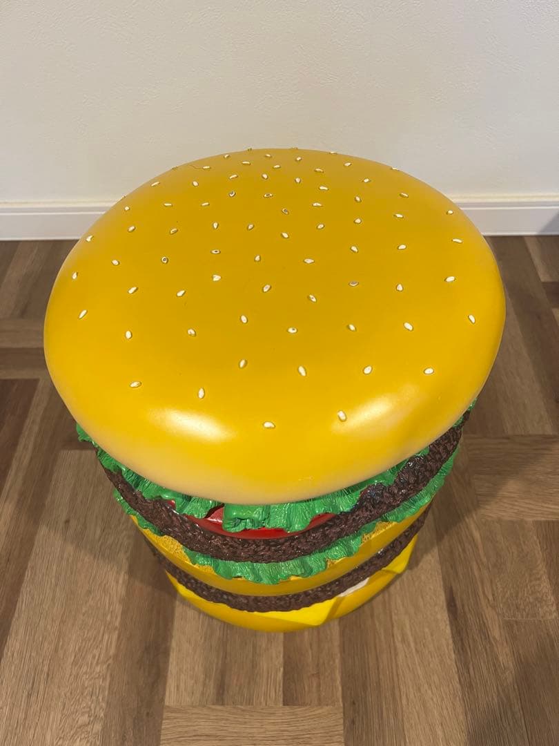 ハンバーガー型スツール ROTARY HERO