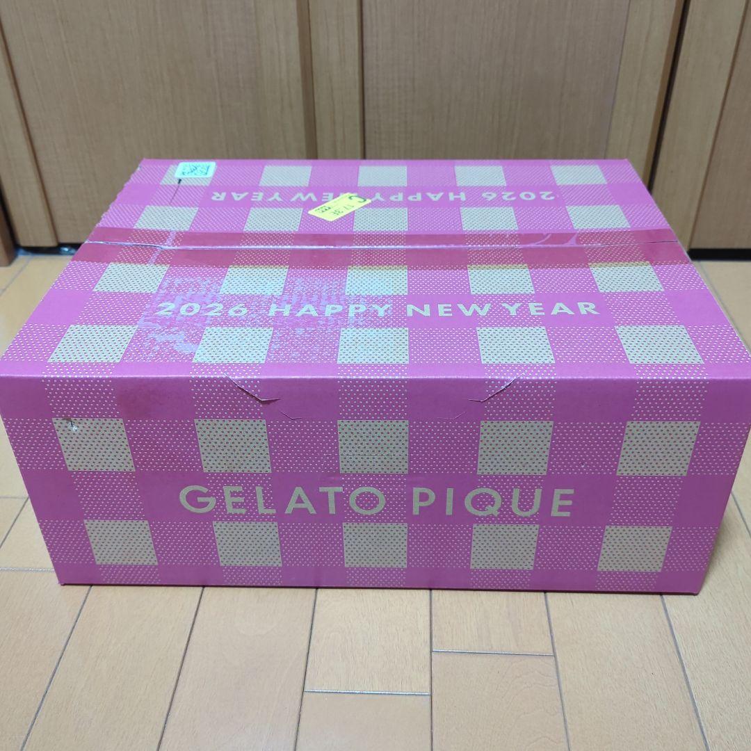 GELATO PIQUE 2026年新年チェックボックス