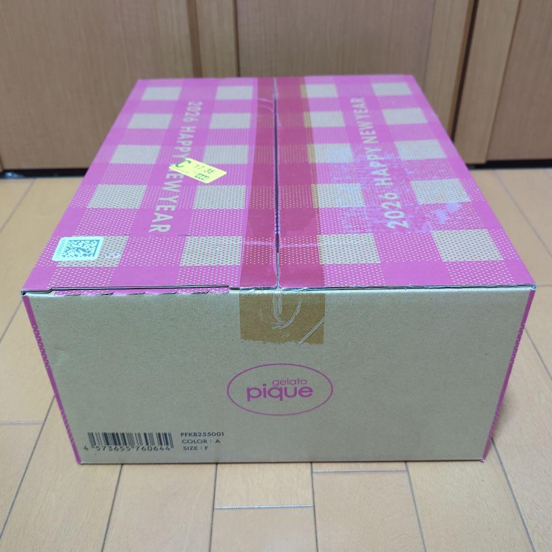 GELATO PIQUE 2026年新年チェックボックス