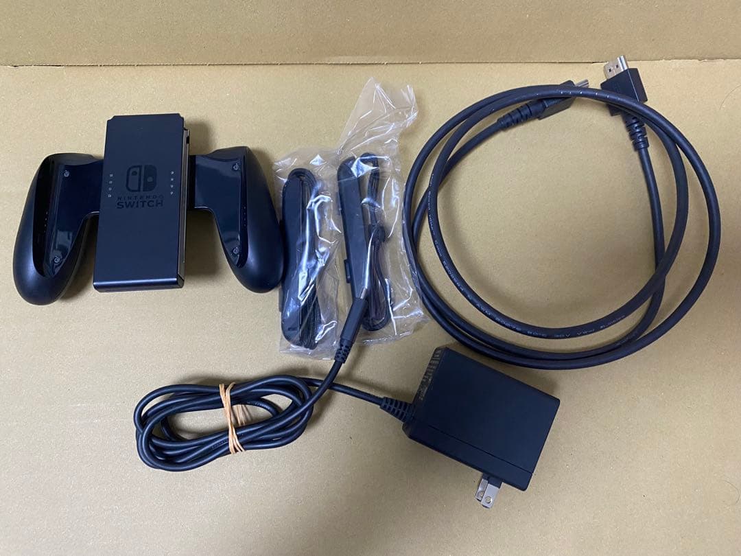 美品　Switch グレー 本体 　動作確認済　付属品完品