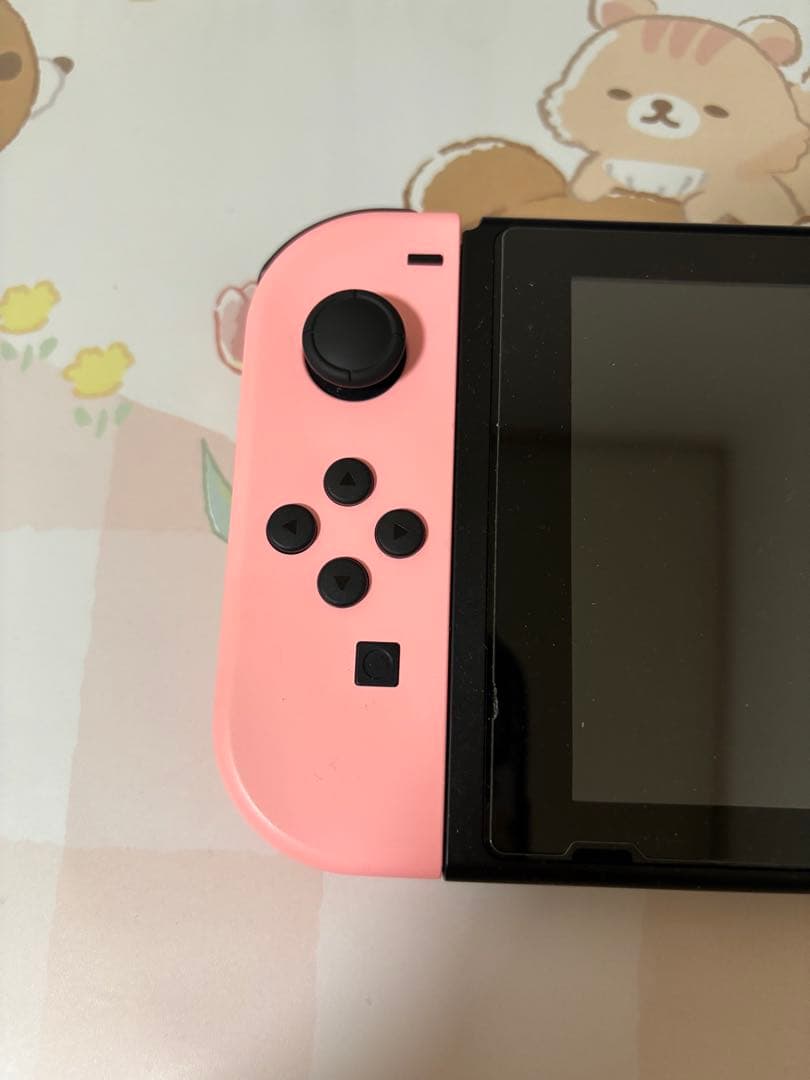 Nintendo Switch ピンク 本体 キャリングケースや周辺機器