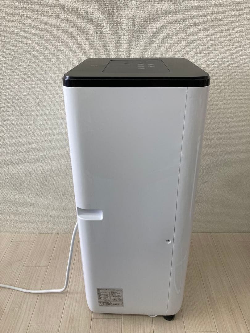 【美品】2024年製 どこでも置くだけエアコン 2.6kw スリーアップ