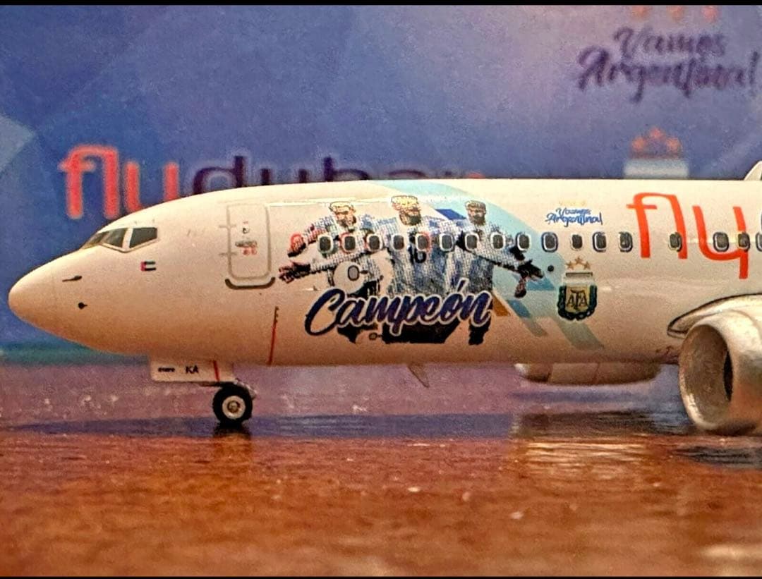 航空機・ヘリコプター flydubai Boeing 737max8 1/400 phoenix