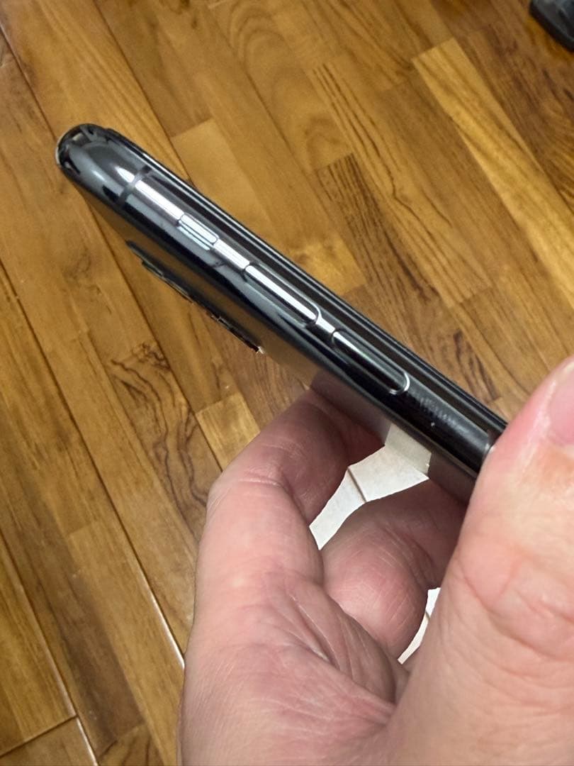 iPhone 11 pro max 256gb スペースグレー　simフリー