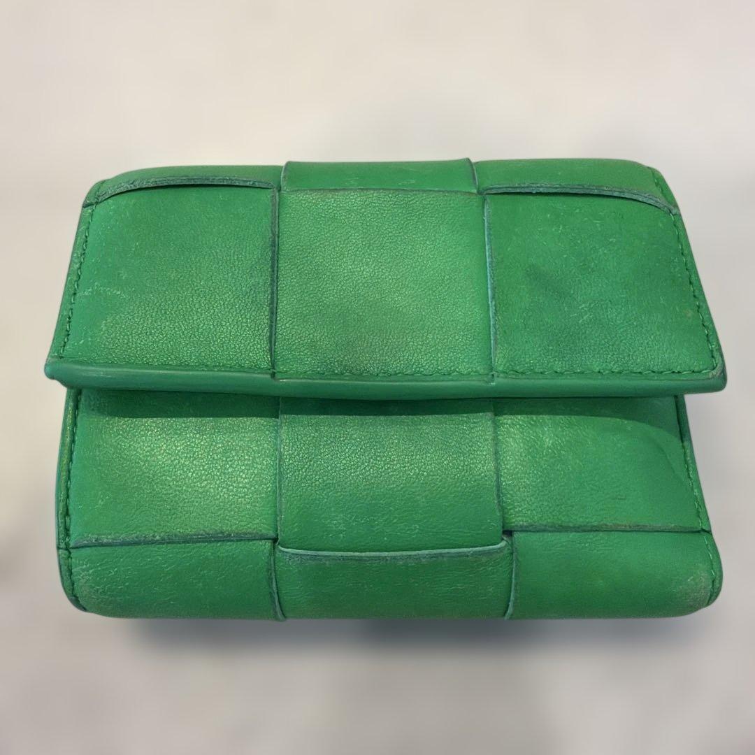 ボッテガヴェネタ グリーン 三つ折り財布