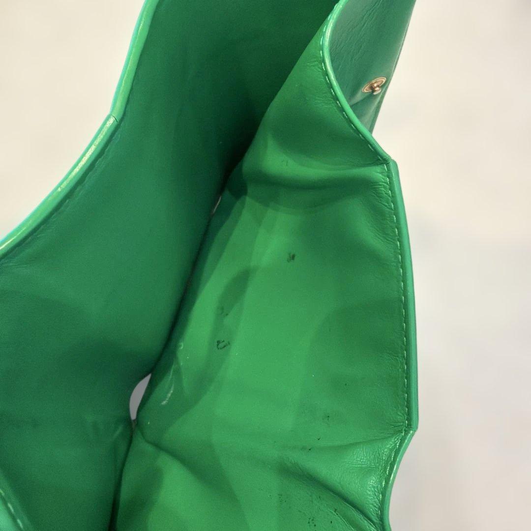 ボッテガヴェネタ グリーン 三つ折り財布