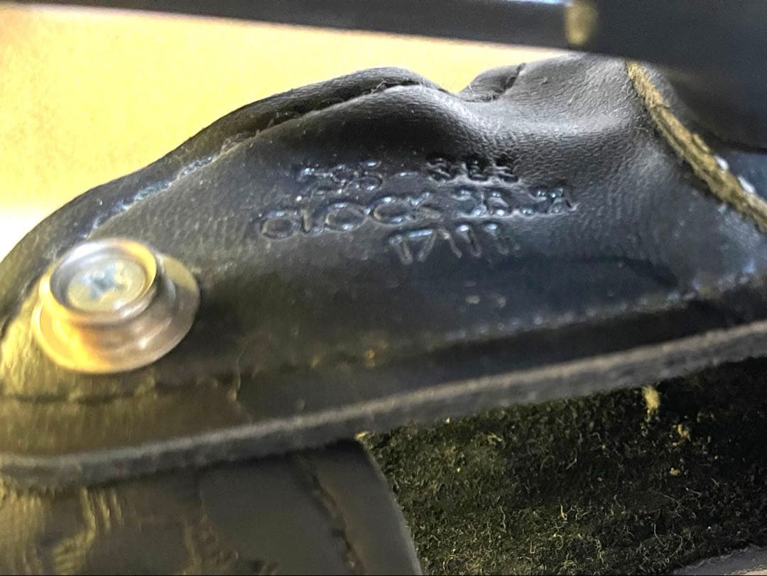 レア【サファリランド】 Mid-Ride Level-II Dutyホルスター