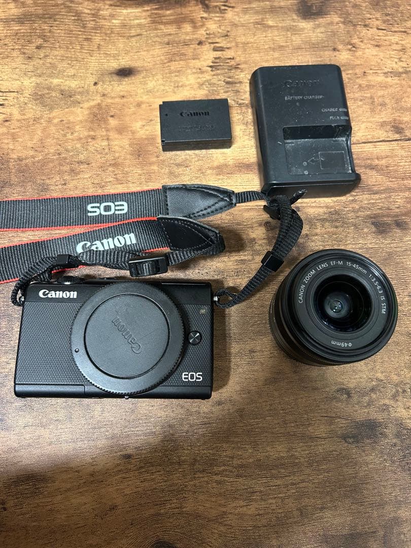 デジタルカメラ Canon EOS M100 EF-M15-45 IS STM