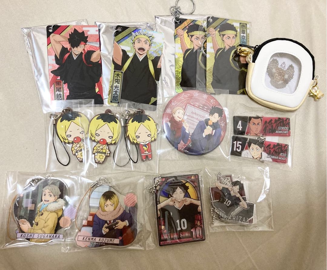 ハイキュー　まとめ売り　アクスタ　缶バッジ　ラバスト　キーホルダー