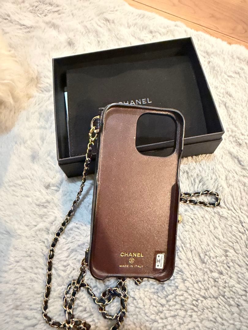 CHANEL キャビアスキン iPhone15promaxケース