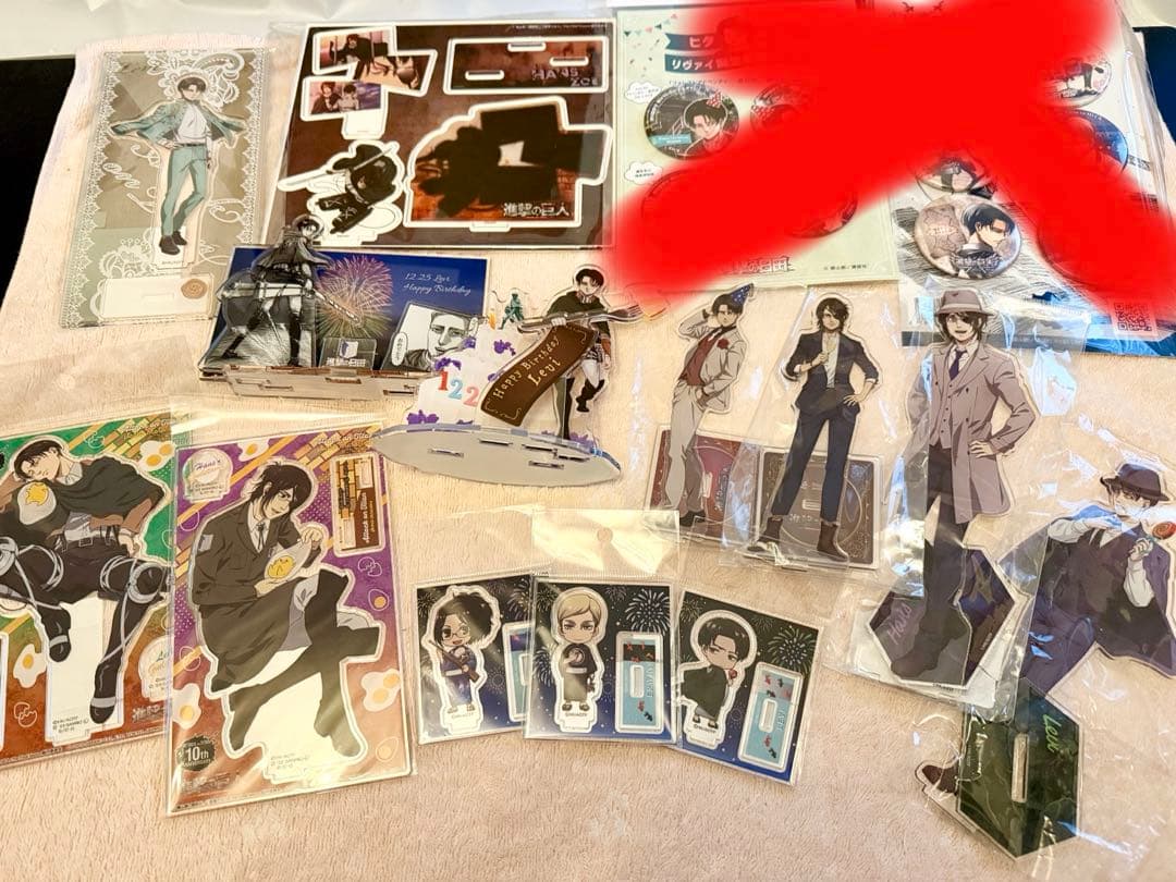 【バラ売り不可】進撃の巨人　アクリルスタンドセット　リヴァイ、ハンジ多め