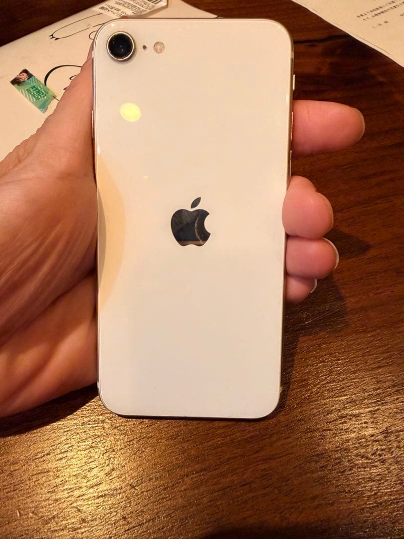 Apple iPhone SE 2 128G本体、画面割れあり