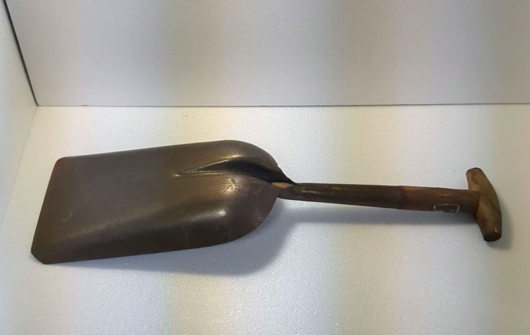 投炭スコップ（金象印）