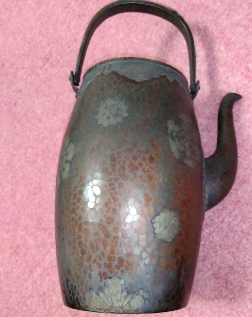 【素材不明】銅瓶 花模様 鉄瓶 銀瓶 錫瓶 やかん 水差し