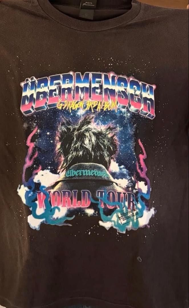 アイドル WORLD TOUR T-SHIRT G-DRAGON 2025