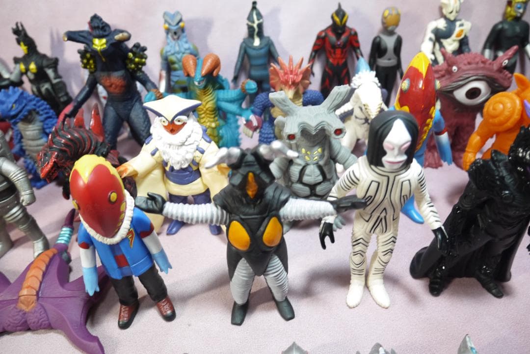 ウルトラヒーローシリーズ500　ウルトラ怪獣シリーズ500　ソフビ95体