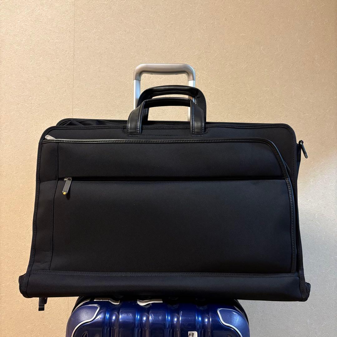 新品未使用　ace.ガーメントバッグ 54584