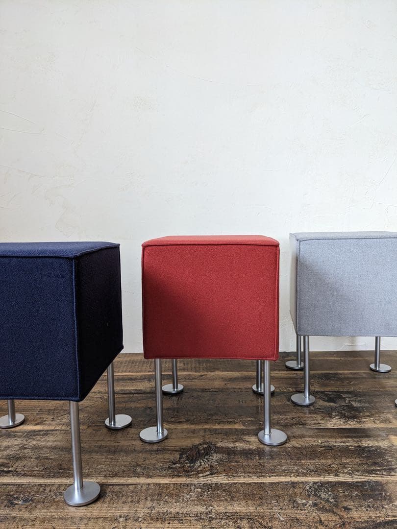 【SALE】キューブ型スツール （赤・レッド）