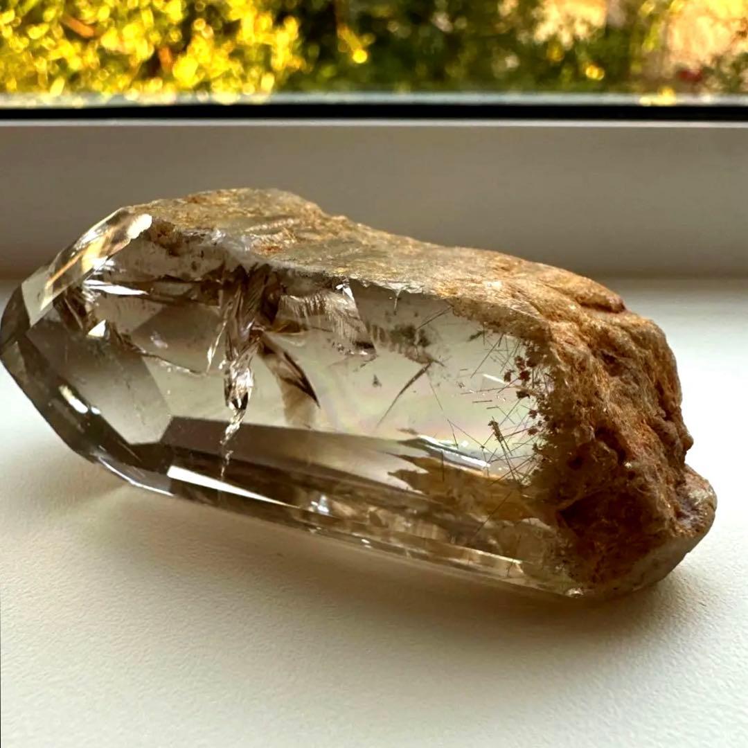 虹美　ルチル　スモーキー　ガーデン　母岩つき　フリーフォーム　67.7g